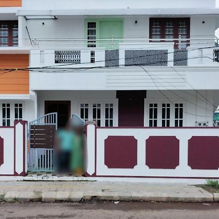 Joseys Homestay Kochi Exterior photo